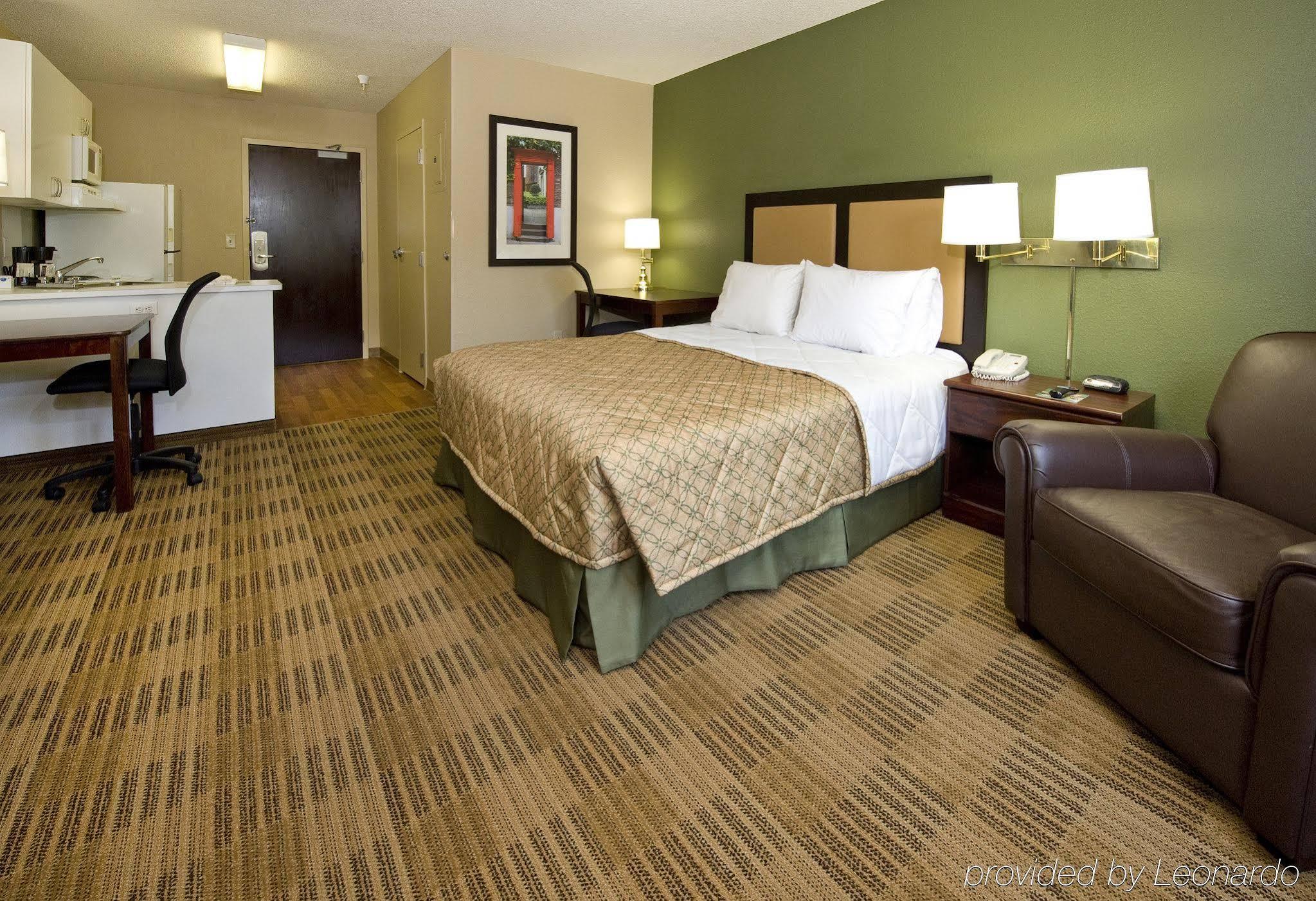 Extended Stay America Suites - Philadelphia - Plymouth Meeting - East Екстериор снимка