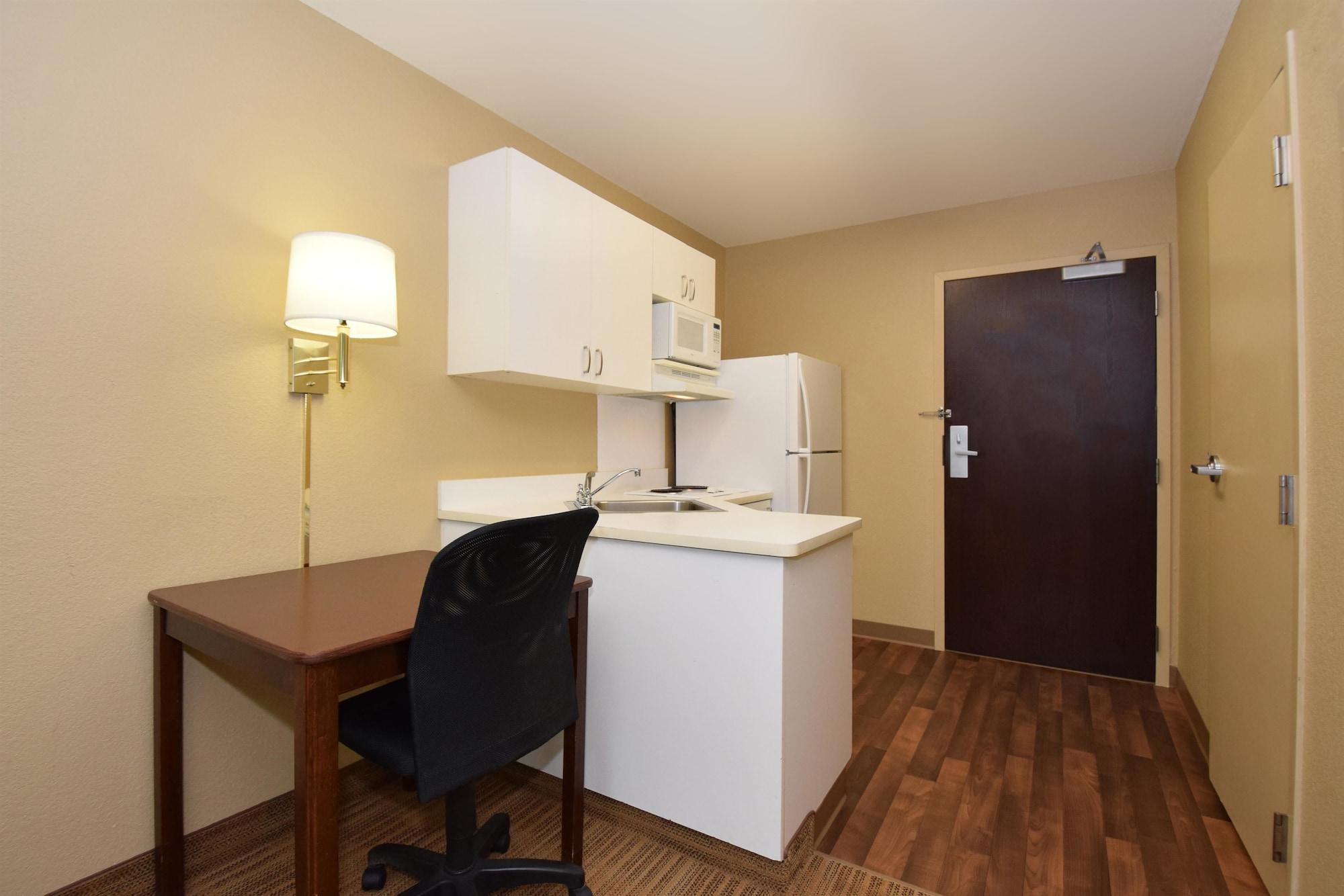 Extended Stay America Suites - Philadelphia - Plymouth Meeting - East Екстериор снимка