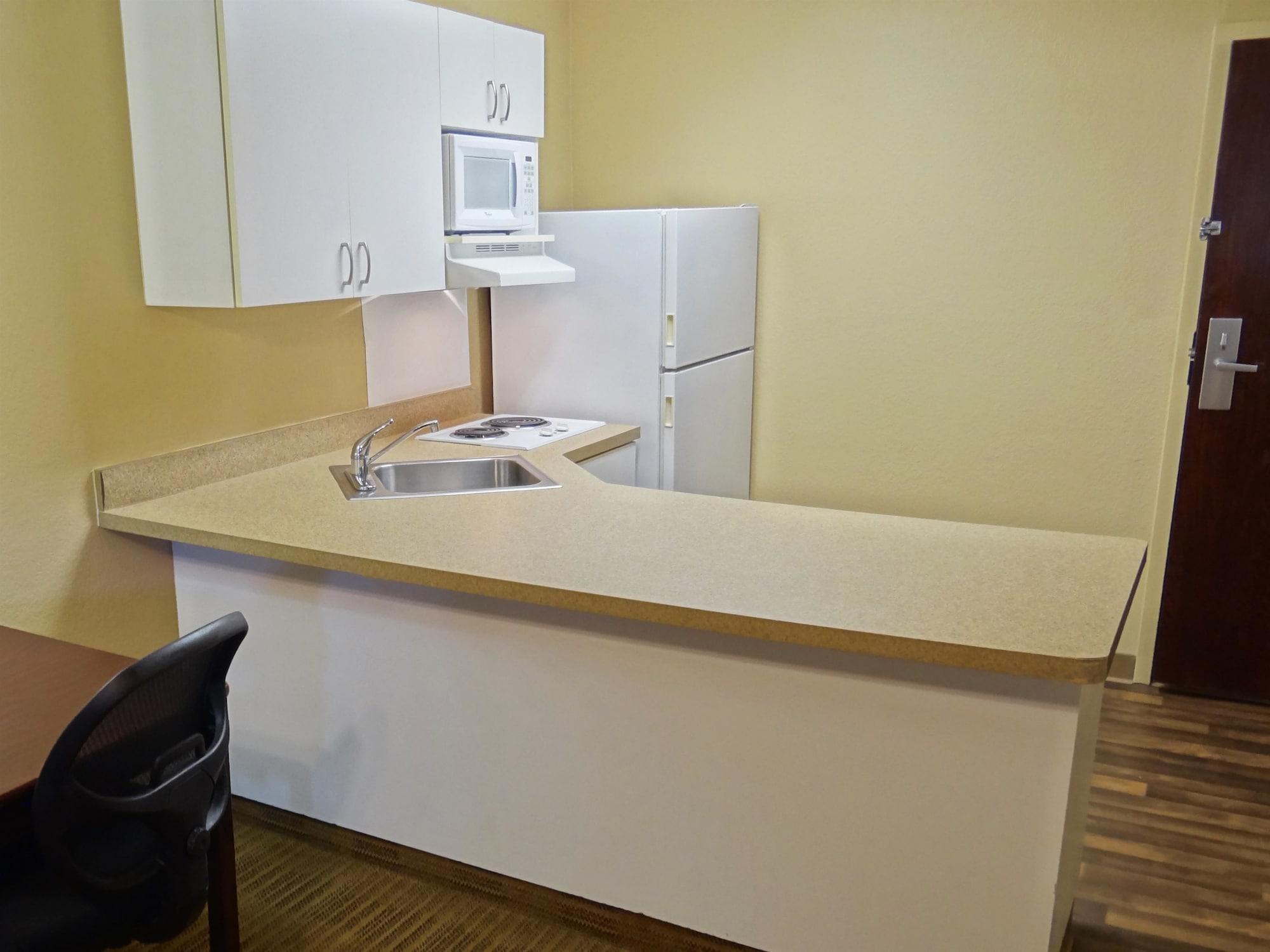 Extended Stay America Suites - Philadelphia - Plymouth Meeting - East Екстериор снимка