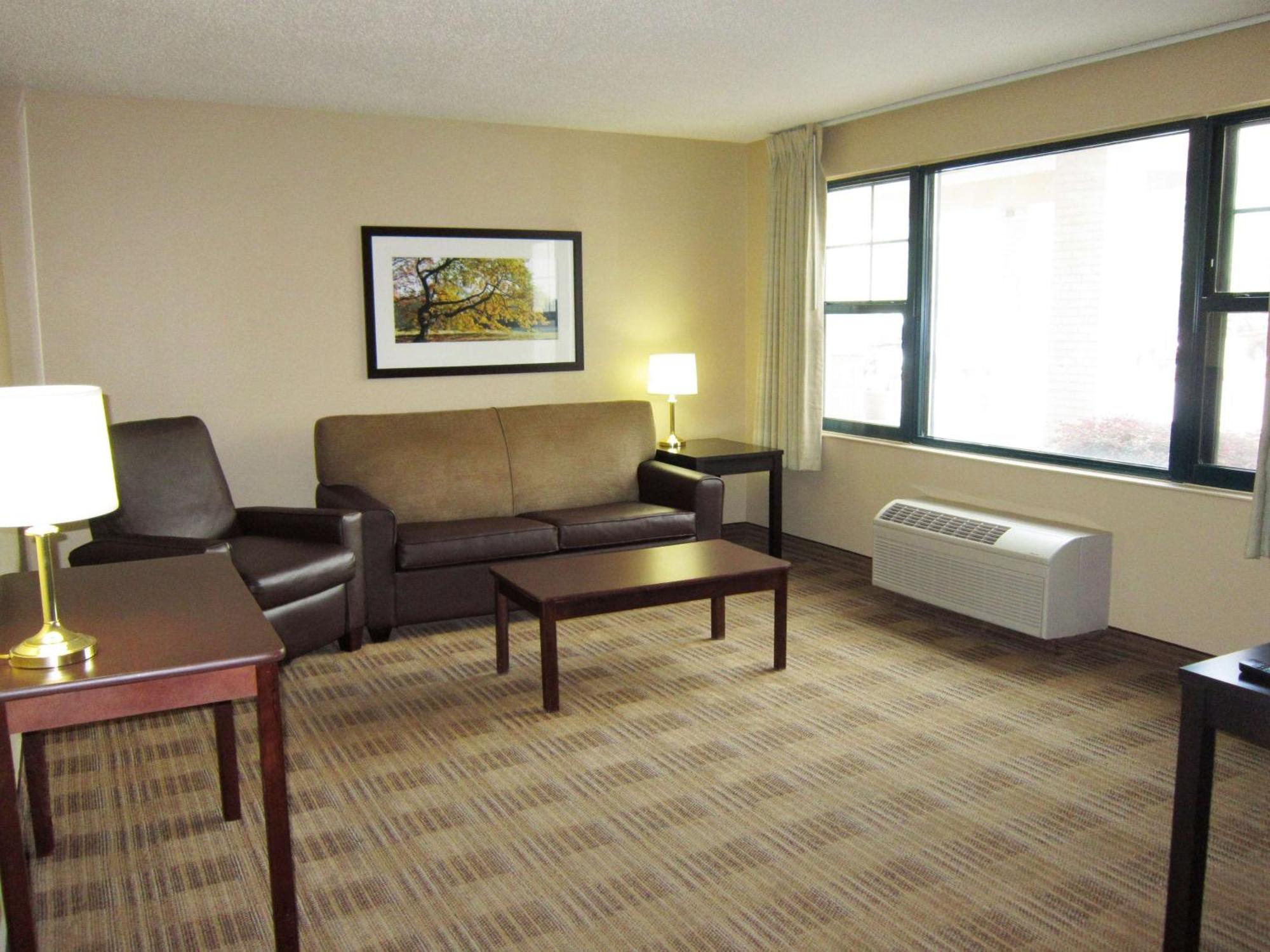 Extended Stay America Suites - Philadelphia - Plymouth Meeting - East Екстериор снимка