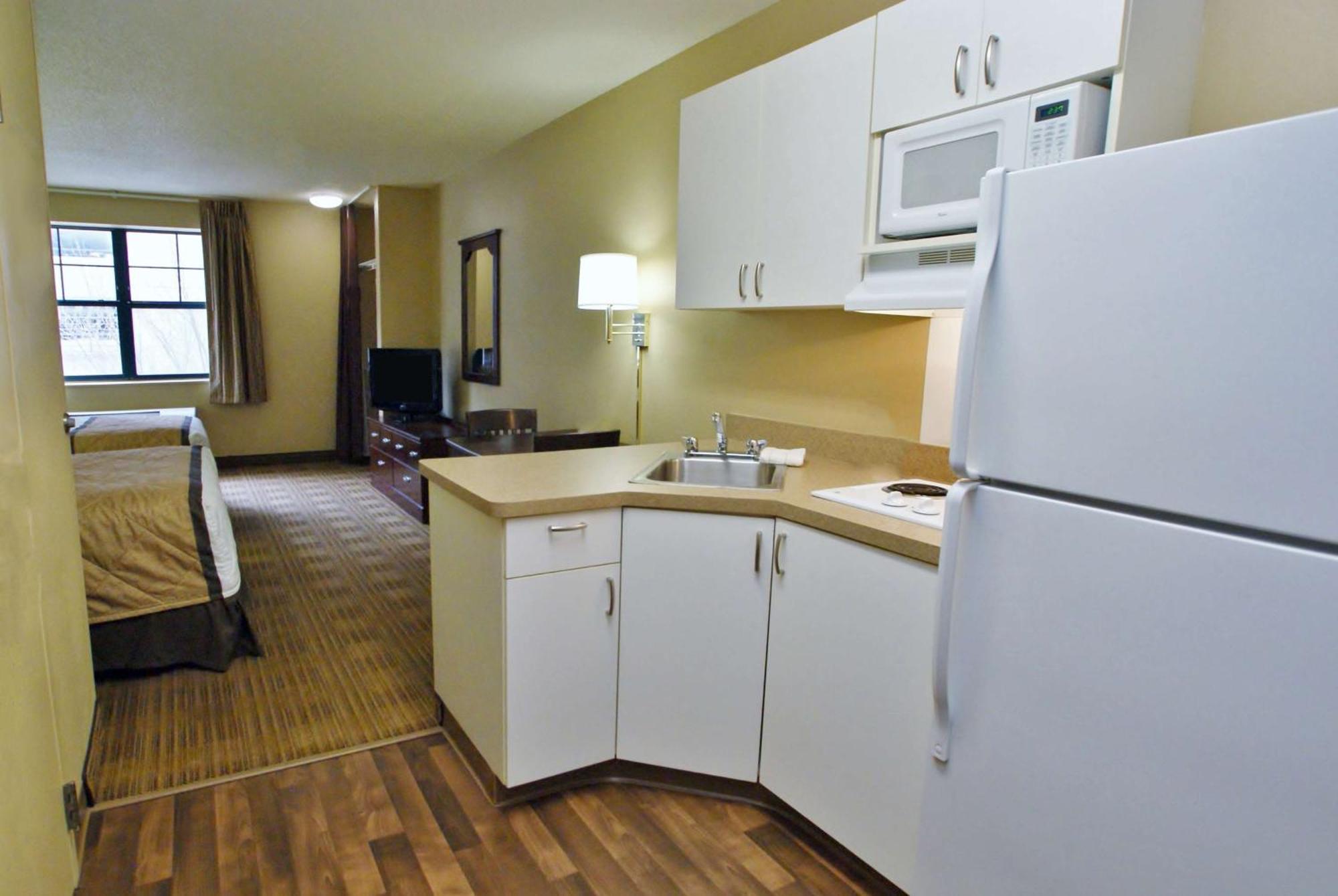 Extended Stay America Suites - Philadelphia - Plymouth Meeting - East Екстериор снимка