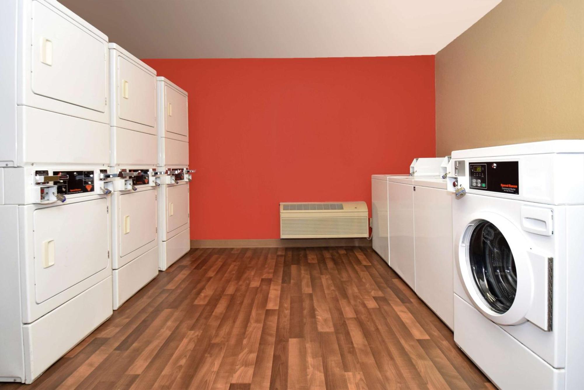 Extended Stay America Suites - Philadelphia - Plymouth Meeting - East Екстериор снимка
