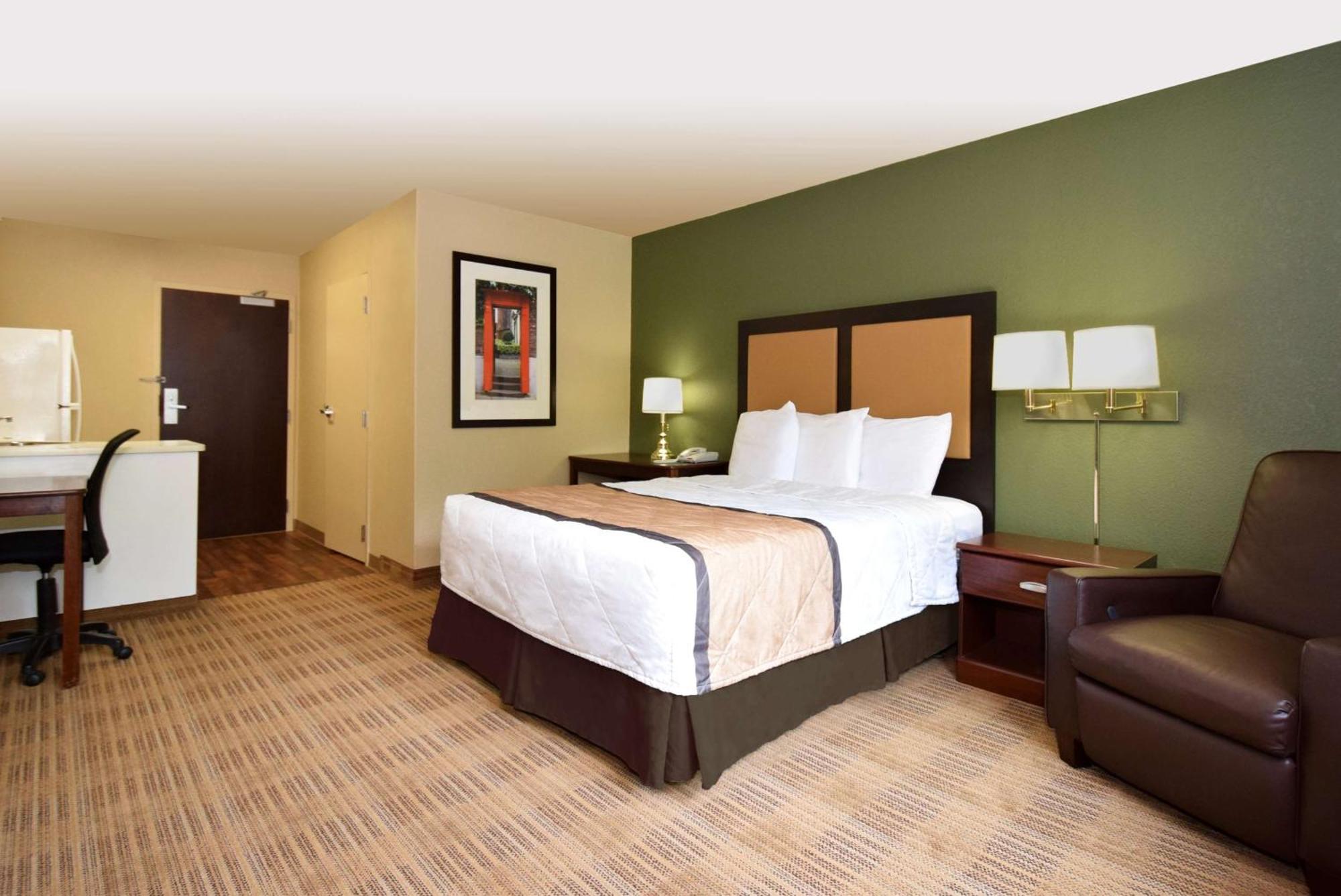 Extended Stay America Suites - Philadelphia - Plymouth Meeting - East Екстериор снимка